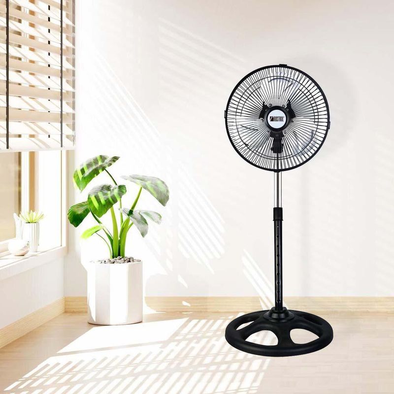 Ventilador de Pedestal Negro de 13 Plg