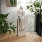 Figura Decorativa de Pareja Sentada