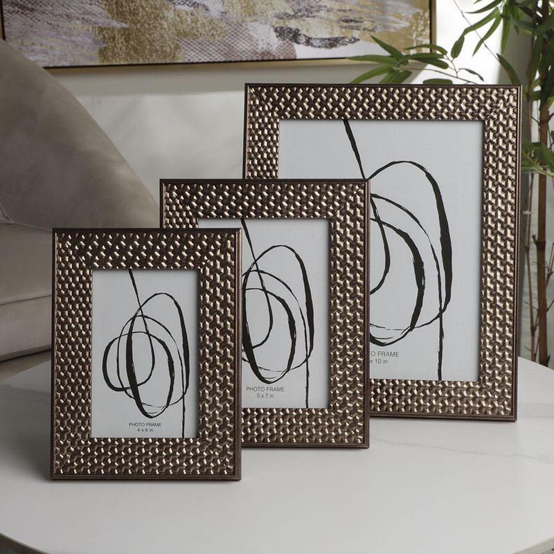 Portarretratos Metalizado Texturizado Color Bronce