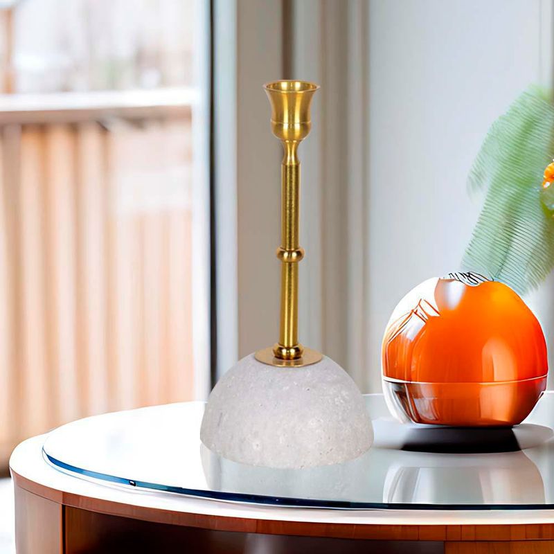 Candelero Dorado con Base de Mármol 25 Cm