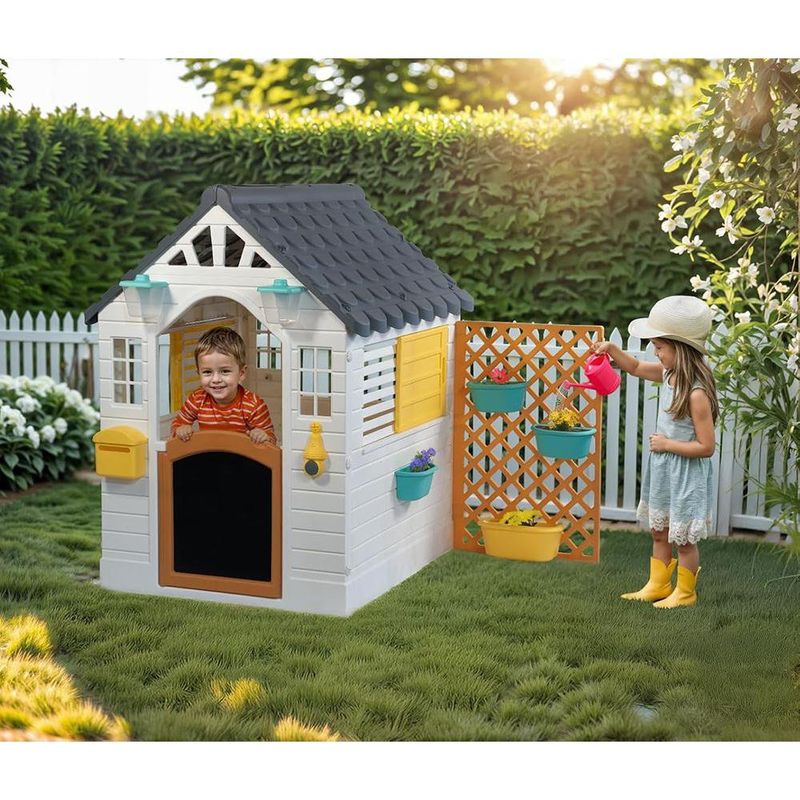 Casa de Juegos con Cerca
