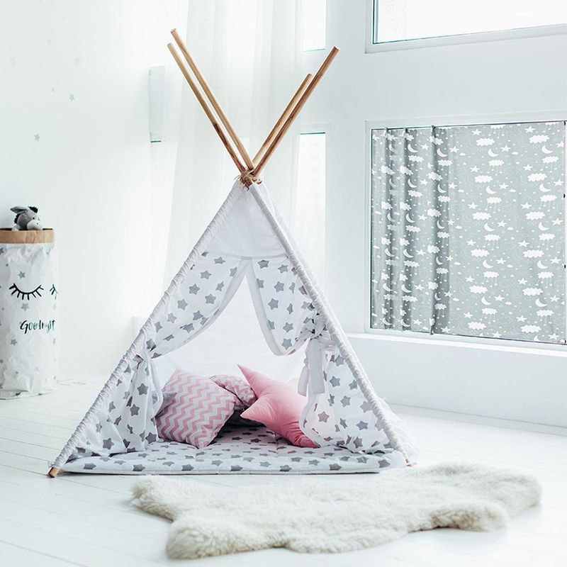 Cortina Infantil Black Out Gris con Diseño Estrellas