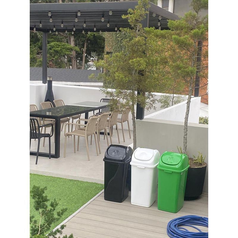 Bote de Plástico con Tapa Vaivén Blanco 50 L
