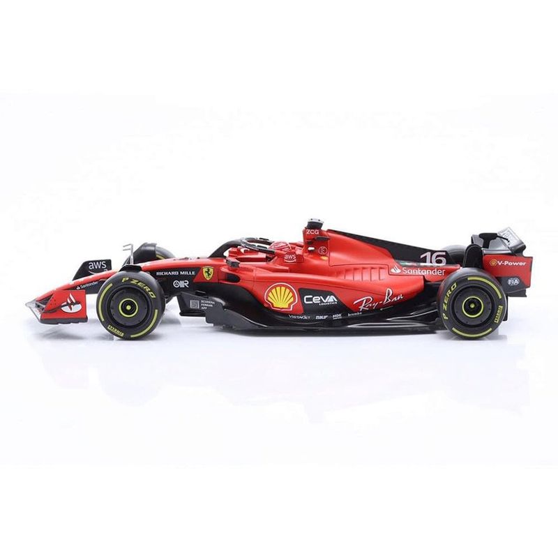 Réplica a Escala 1:24 del Ferrari SF-23 de Charles Leclerc con Casco