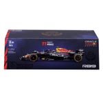 Réplica a Escala 1:24 del Red Bull Racing RB19 de Sergio Pérez con Casco