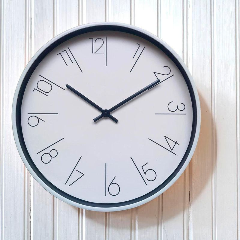 Reloj-de-Pared-a-Bateria-Blanco-140x40x5-Cm---Concepts