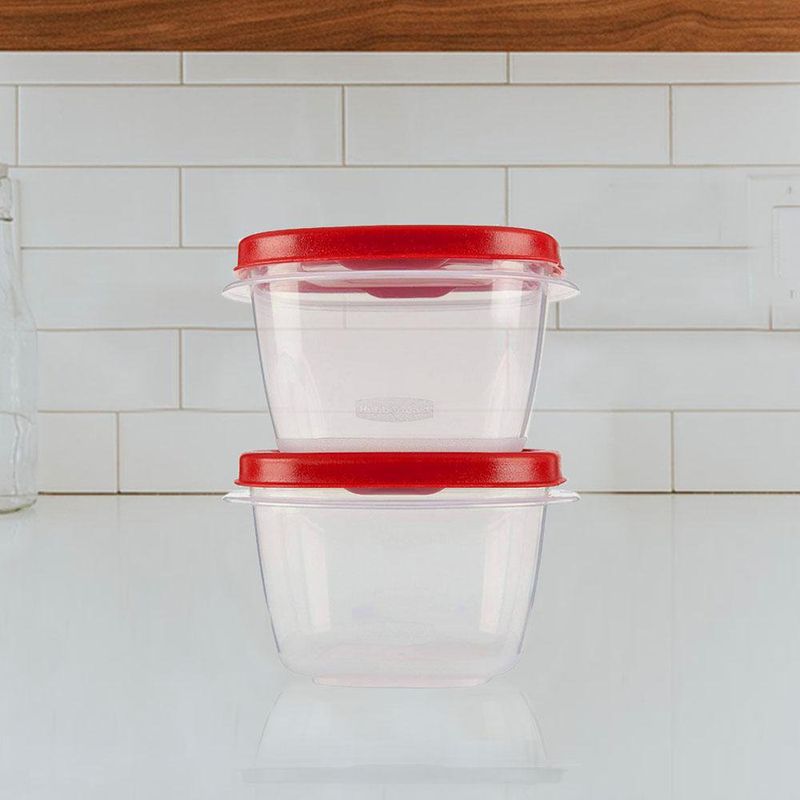 2-Pack-Cont.Easy-Find-2-Tzs.---Rubbermaid