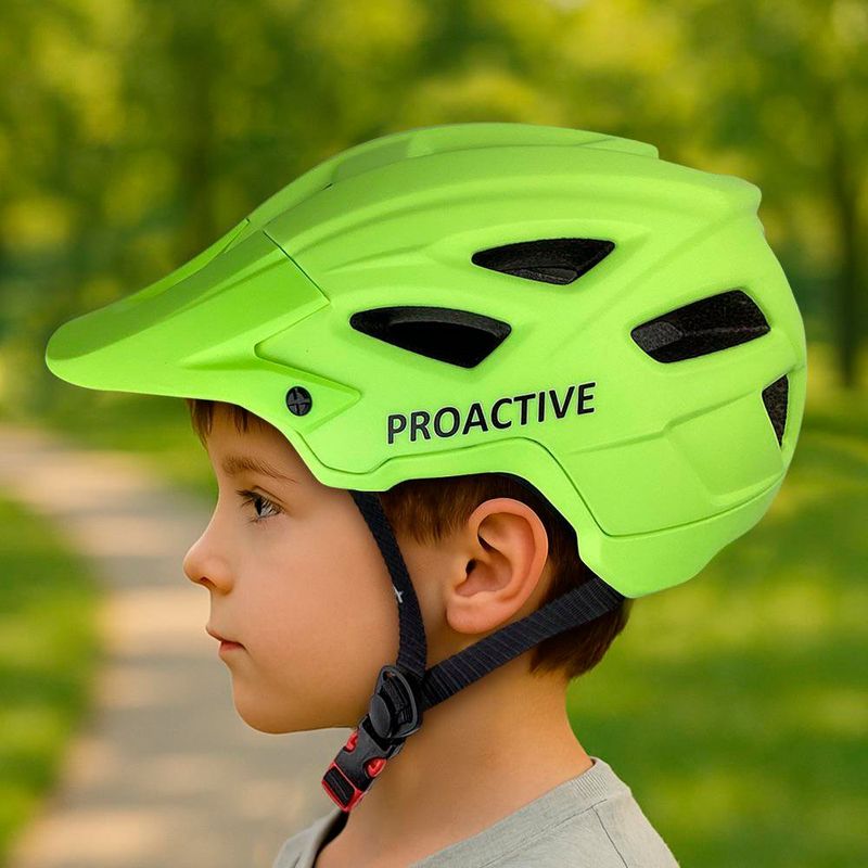 Casco Proactive Aero con 13 Ventanas Talla L Colores Surtidos