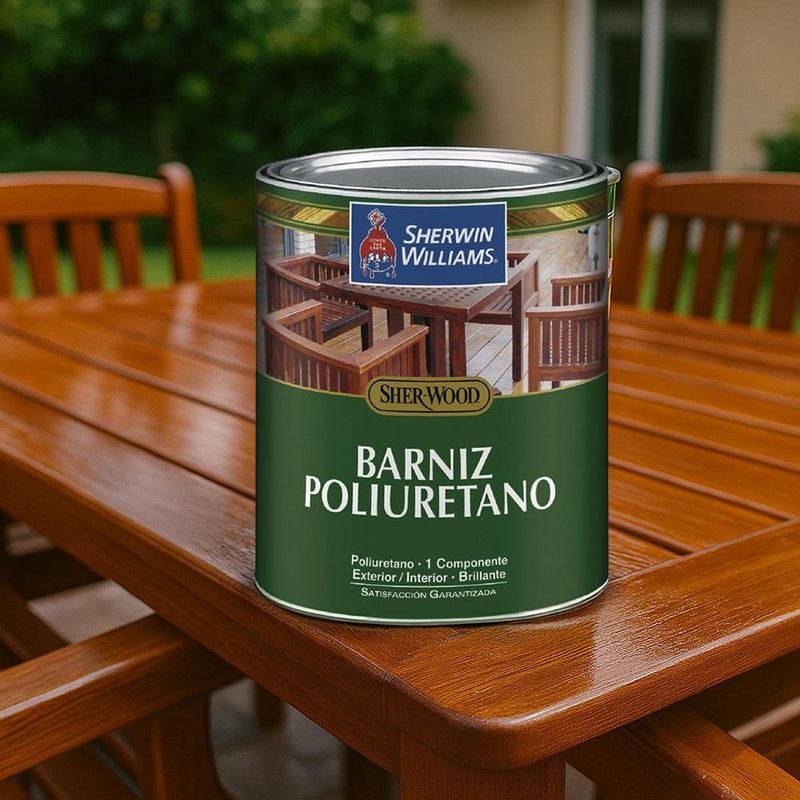 Barniz Poliuretano Sher-Wood  Exterior - Interior Brillante 1 Galón