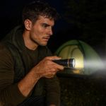 Linterna de Mano a Baterías Led de 235 Lm 1 Pza