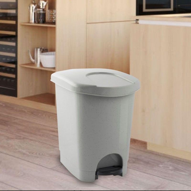 Basurero De Pedal Gris   26 l - Ucsan