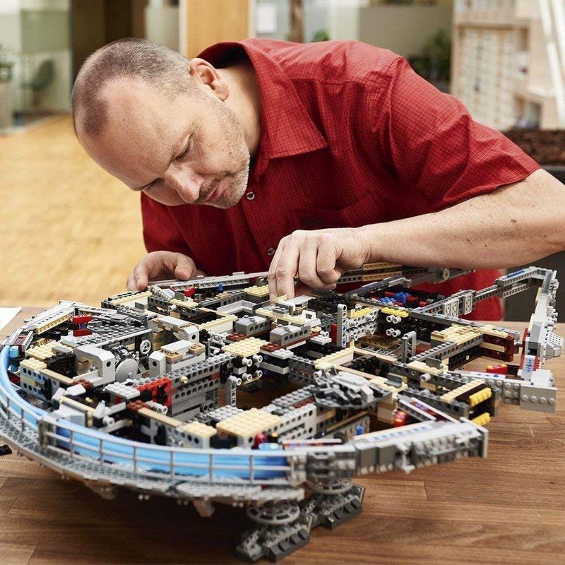 Millennium Falcon™