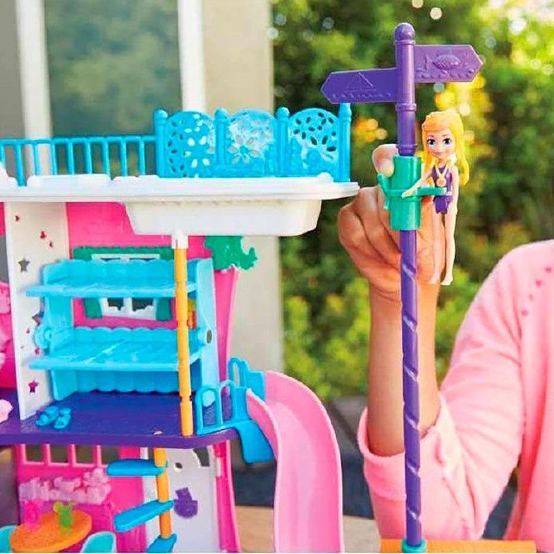 Polly Lakehouse
