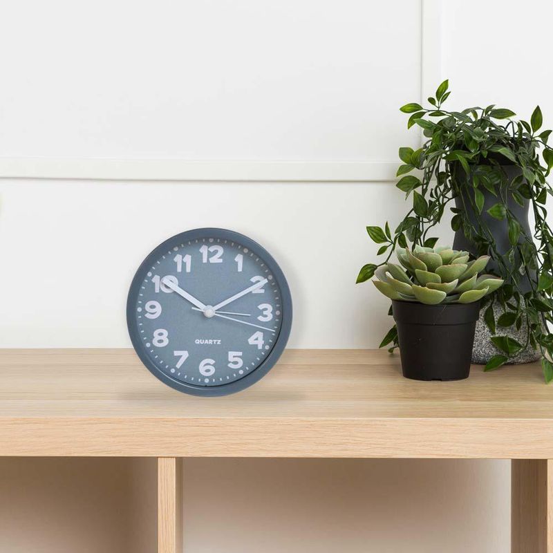 Reloj de mesa con alarma, gris