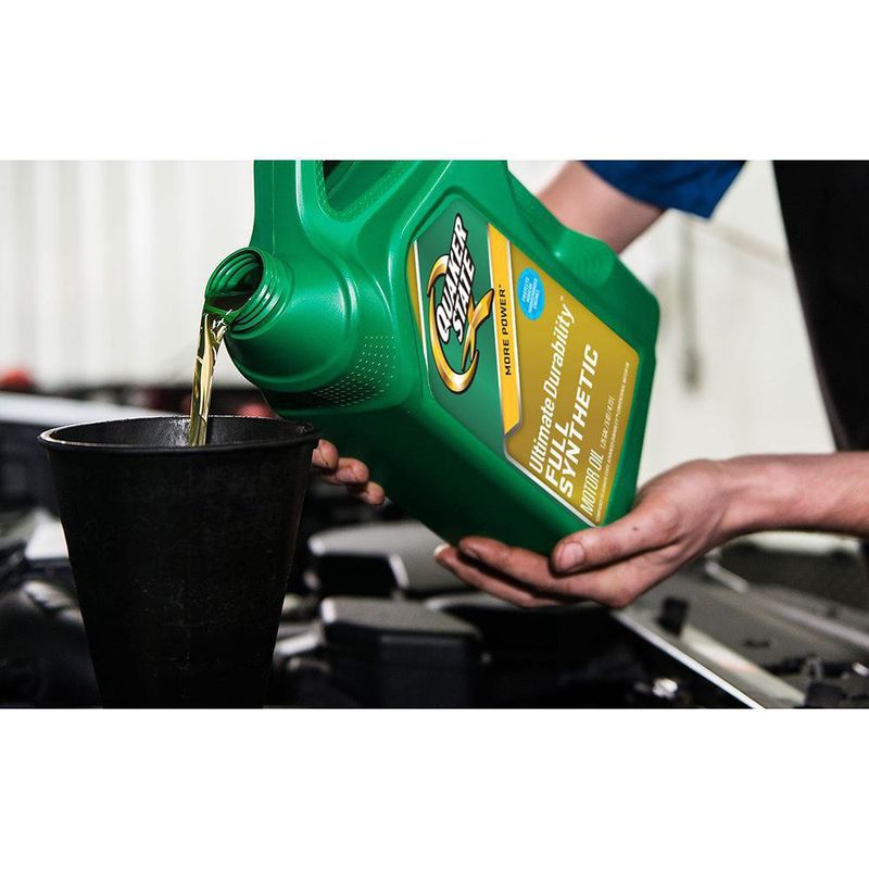 Aceite Sintético De Motor Para Auto Multigrado 10W30 - Quaker