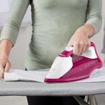 Plancha Cerámica Smartsteam Fucsia - Black & Decker