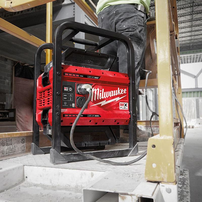 Generador Eléctrico De 3600W/1800W - Milwaukee Electric
