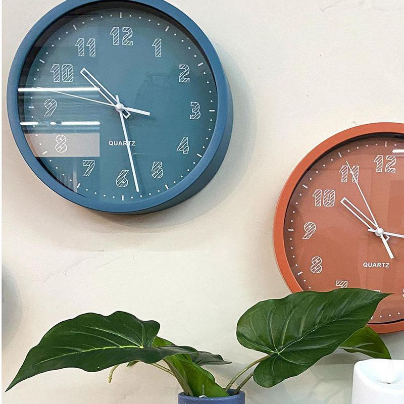 Reloj De Pared A Batería Turquesa De 25.4X4X25.4 Cm - Concepts