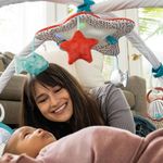 Gimnasio 2-in-1 Treasure the Ocean Musical Mobile - Tiny Love