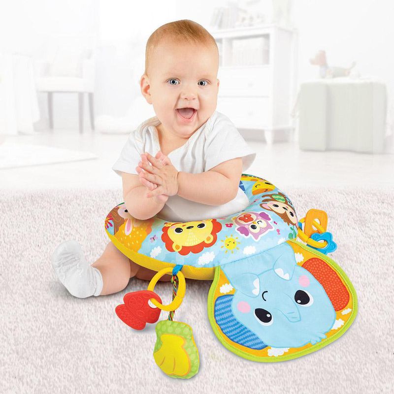 Tummy Time- De los Juegos mas Importantes para el Bebe – Mónica Tobón