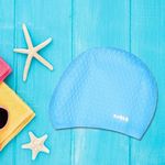 Gorra-Para-Natacion-Azul-Granulada---Koala