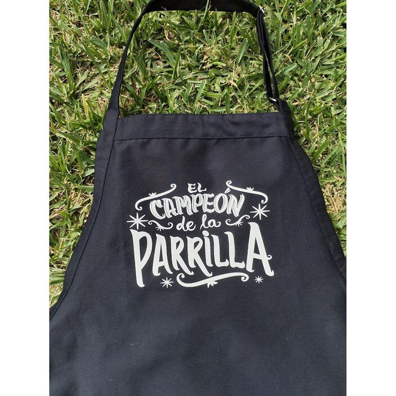 Gabacha-con-Serigrafia-El-Campeon-De-La-Parilla---Doggiestuff