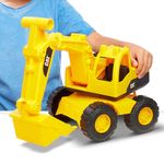 Plataforma de Construcción con Vehículos Resistentes