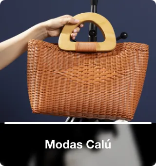 Bolsos artesanales Modas Calú con diseños tejidos para complementar tu estilo diario.