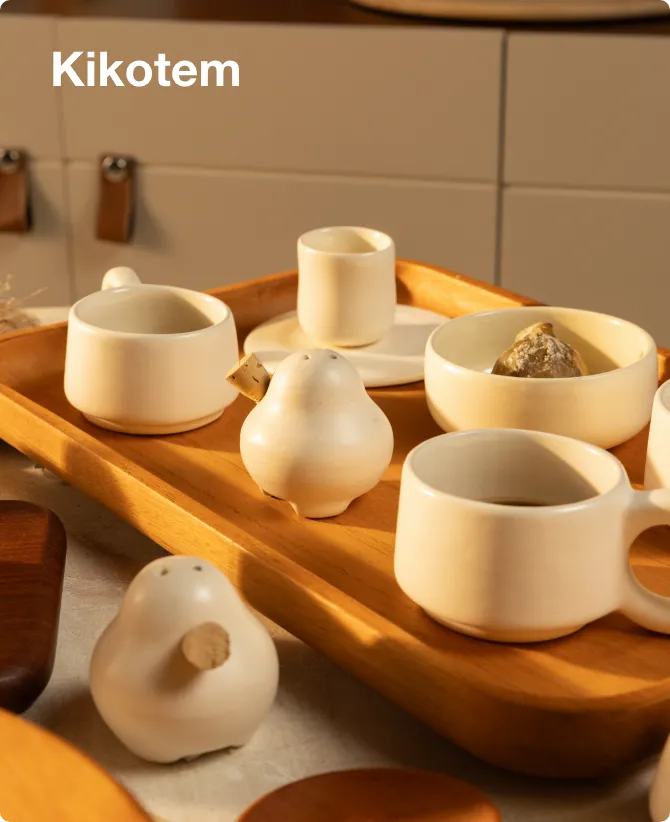 Kikotem: Cerámica artesanal Kikotem con vajilla y piezas decorativas elaboradas por artesanos guatemaltecos.