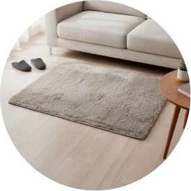 Explora alfombras en Cemaco para agregar confort, textura y estilo a salas, dormitorios y otros espacios.